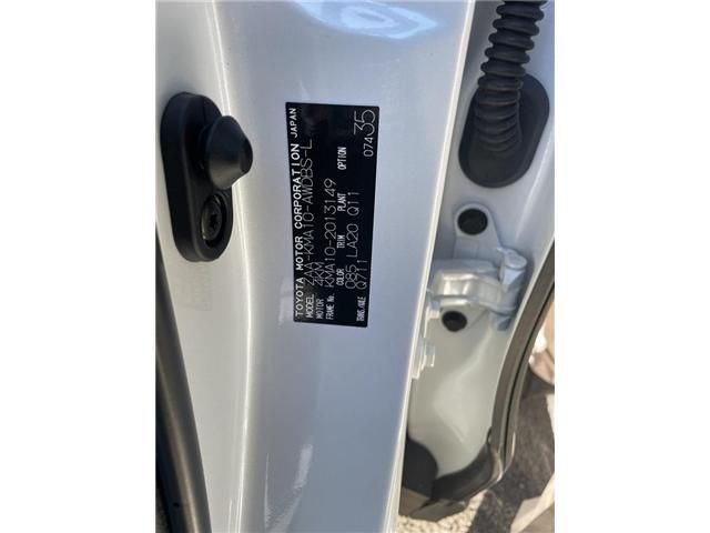 TOYOTA LEXUS UX300E 2023 Image 31