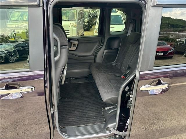 HONDA N BOX CUSTOM 2022 Image 31