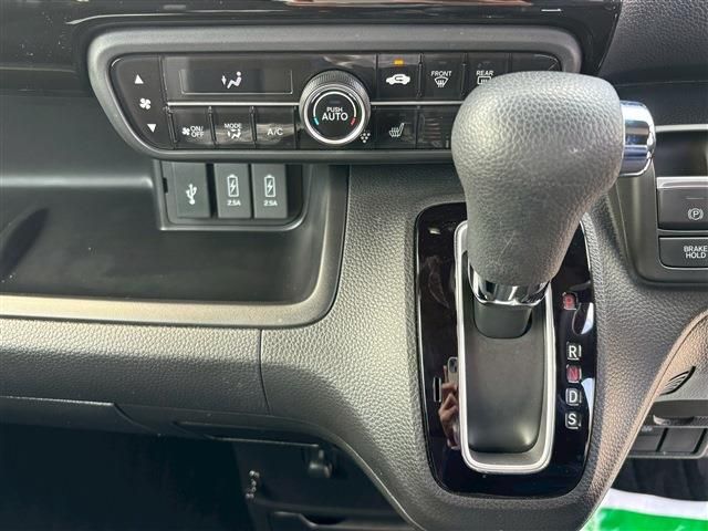 HONDA N BOX CUSTOM 2022 Image 31