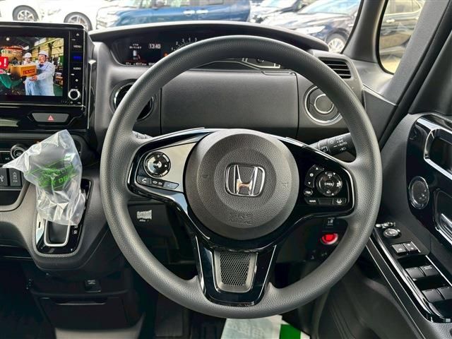 HONDA N BOX CUSTOM 2022 Image 31