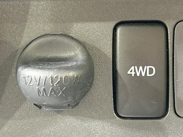 DAIHATSU HIJET TRUCK 4WD 2017 Image 31