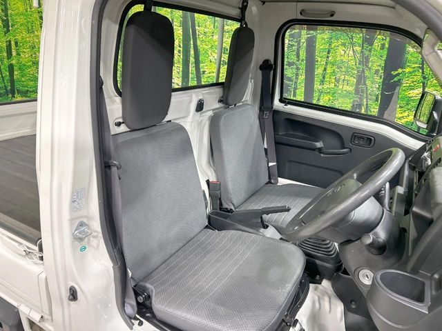 DAIHATSU HIJET TRUCK 4WD 2017 Image 31