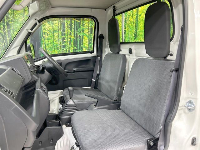 DAIHATSU HIJET TRUCK 4WD 2017 Image 31