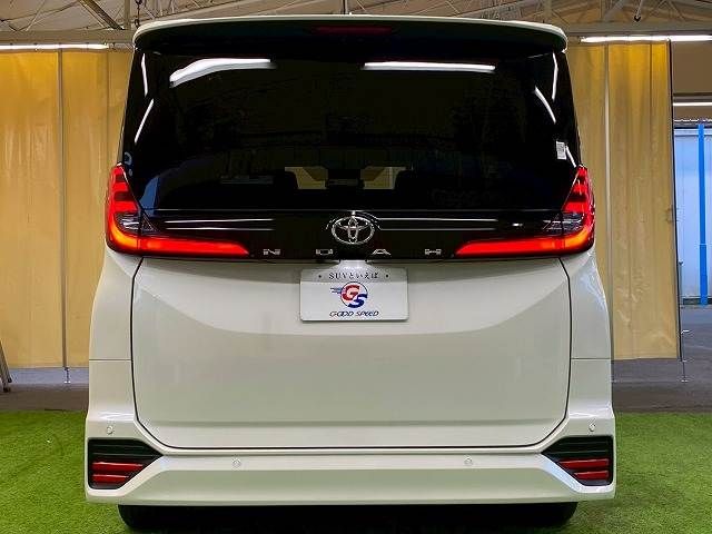 TOYOTA NOAH 2022 Image 31