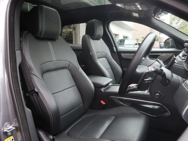 JAGUAR F-PACE 2024 Image 31