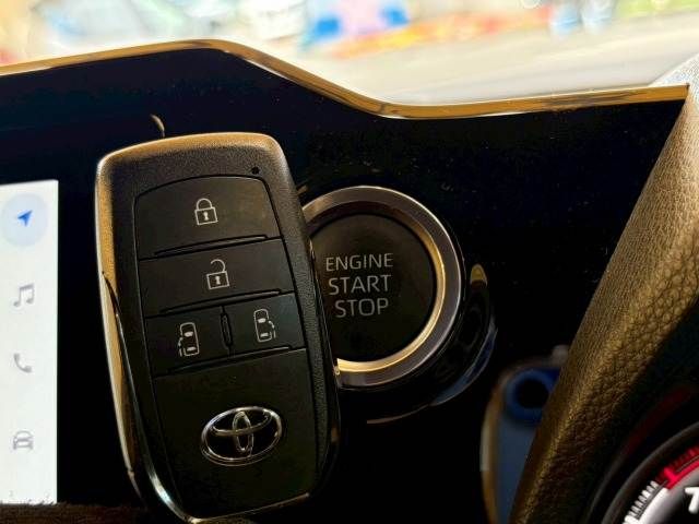 TOYOTA NOAH 2023 Image 31