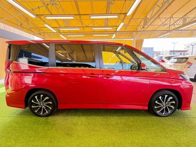 TOYOTA NOAH 2023 Image 31