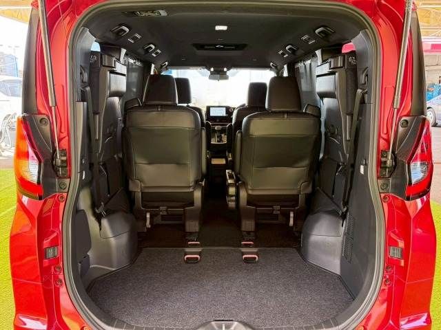 TOYOTA NOAH 2023 Image 31