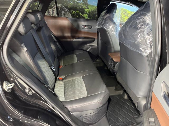 TOYOTA HARRIER HYBRID 2023 Image 31