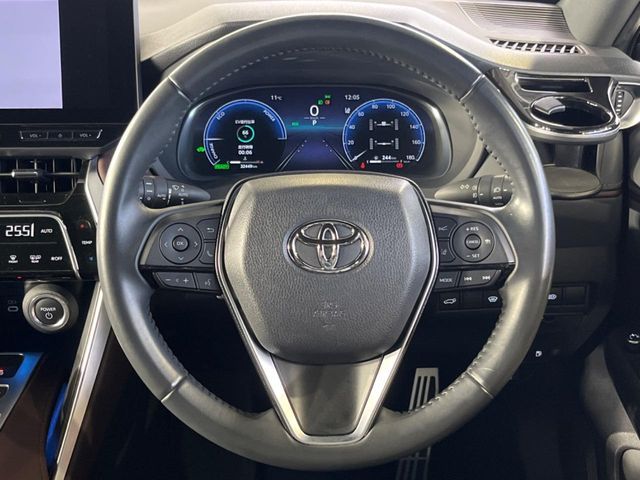 TOYOTA HARRIER HYBRID 2023 Image 31