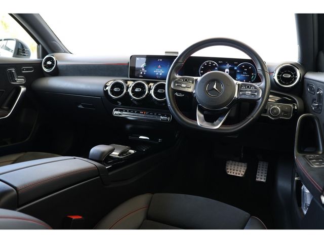 MERCEDES BENZ A CLAS 2021 Image 31