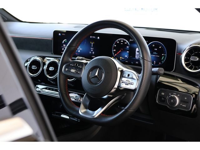 MERCEDES BENZ A CLAS 2021 Image 31