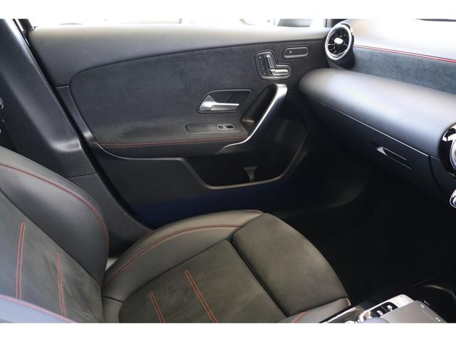 MERCEDES BENZ A CLAS 2021 Image 31