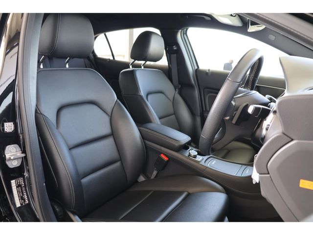 MERCEDES BENZ GLA CL 2019 Image 31