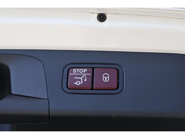 MERCEDES BENZ GLC CL 2020 Image 31