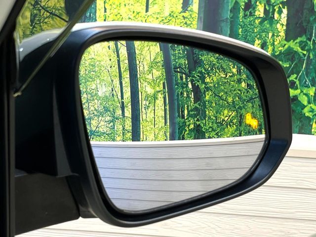 TOYOTA VOXY HYBRID 2024 Image 31