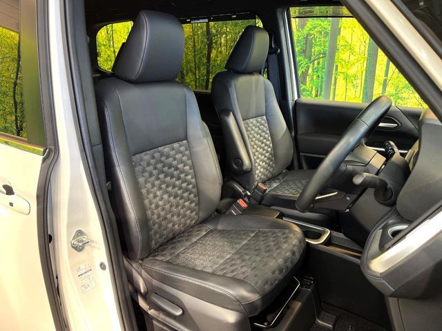 TOYOTA VOXY HYBRID 2024 Image 31