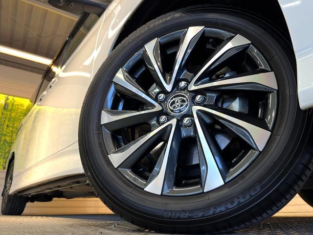 TOYOTA VOXY HYBRID 2024 Image 31