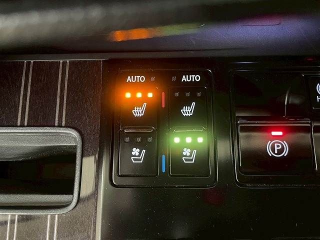 TOYOTA LEXUS RX450H 2WD 2020 Image 31