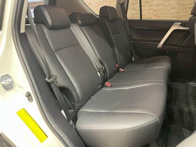 TOYOTA LANDCRUISER PRADO 2021 Image 31