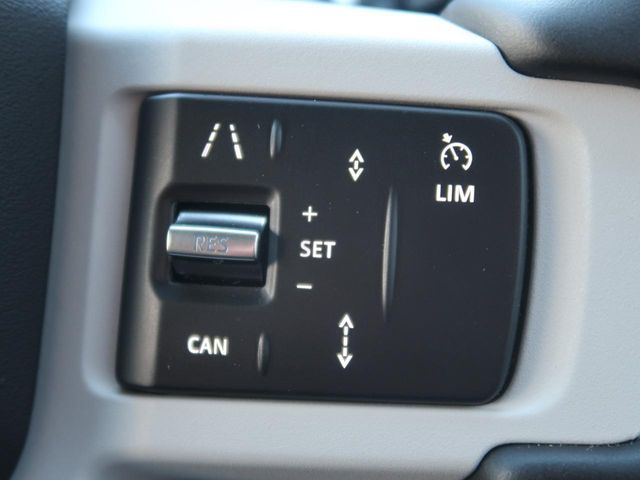 ROVER DEFENDER 2025 Image 31