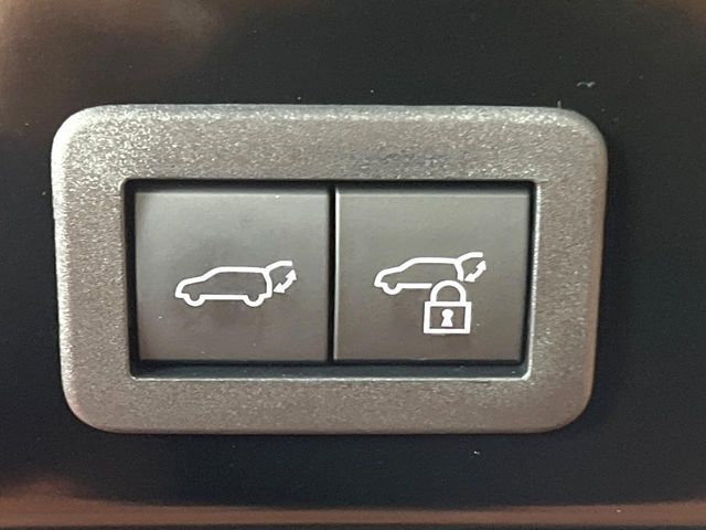 TOYOTA COROLLA CROSS HYBRID 2024 Image 31