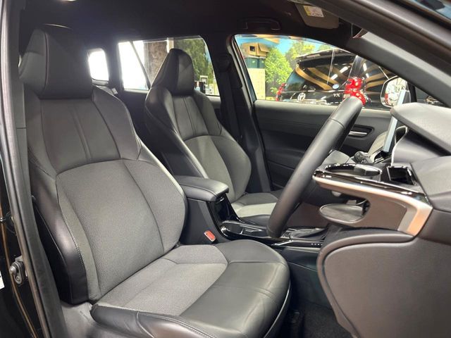 TOYOTA COROLLA CROSS HYBRID 2024 Image 31