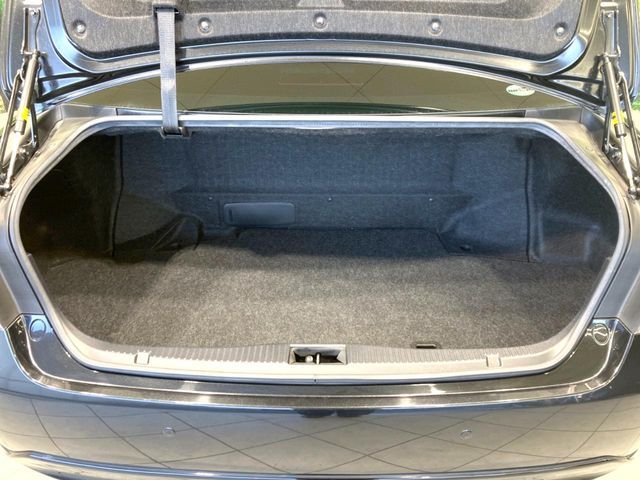 TOYOTA CROWN SEDAN HYBRID 2015 Image 31