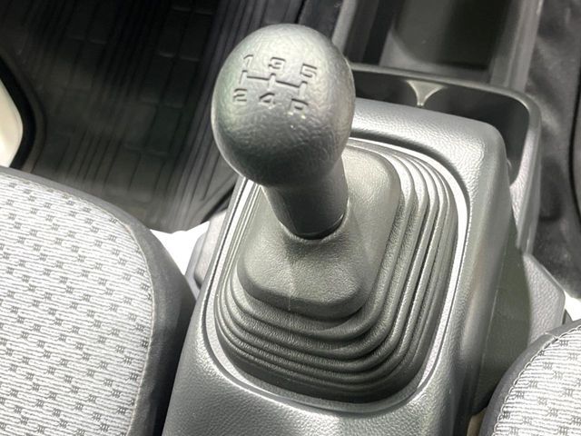 NISSAN NT100 CLIPPER 4WD 2015 Image 31