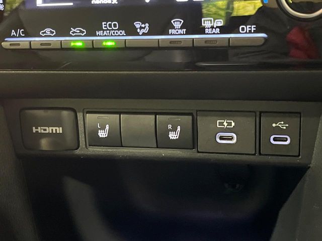 TOYOTA YARIS CROSS HYBRID 2025 Image 31