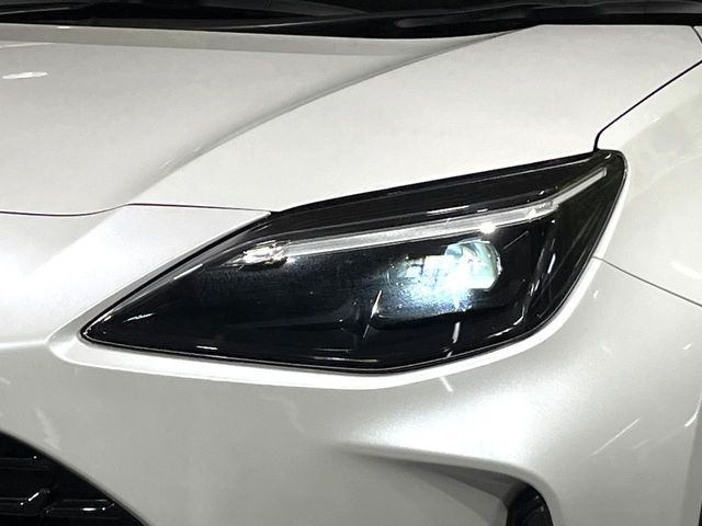 TOYOTA YARIS CROSS HYBRID 2025 Image 31