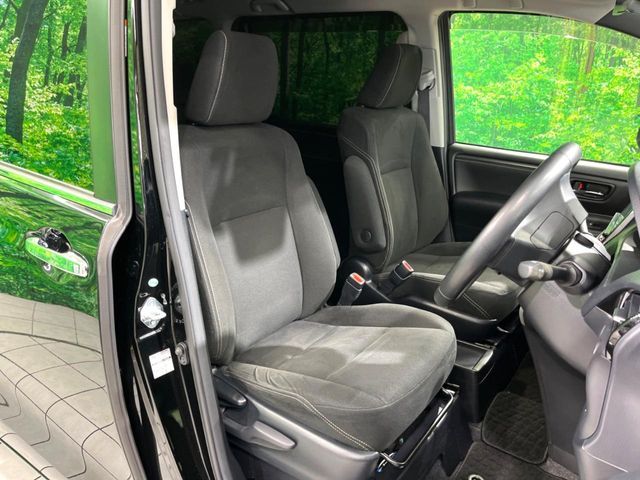 TOYOTA ESQUIRE HYBRID 2017 Image 31