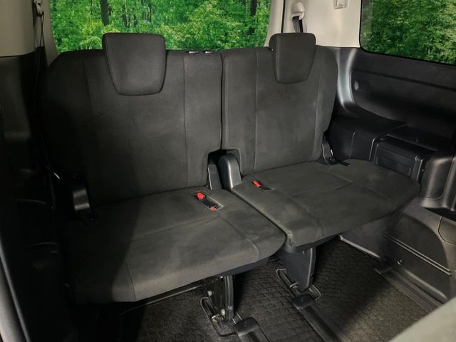 TOYOTA ESQUIRE HYBRID 2017 Image 31