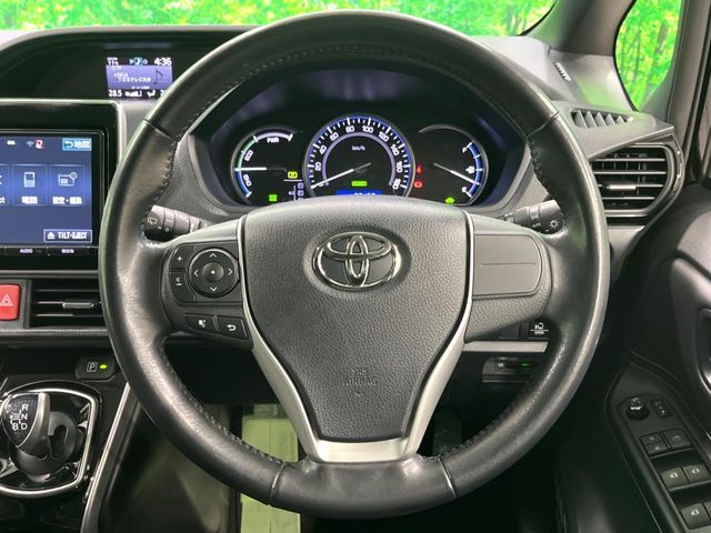 TOYOTA ESQUIRE HYBRID 2017 Image 31