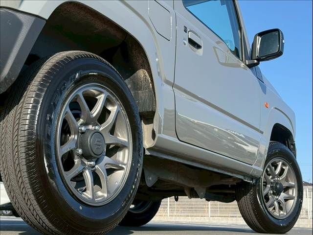 SUZUKI JIMNY 4WD 2024 Image 31