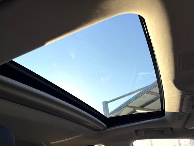 TOYOTA LEXUS ES300H 2019 Image 31