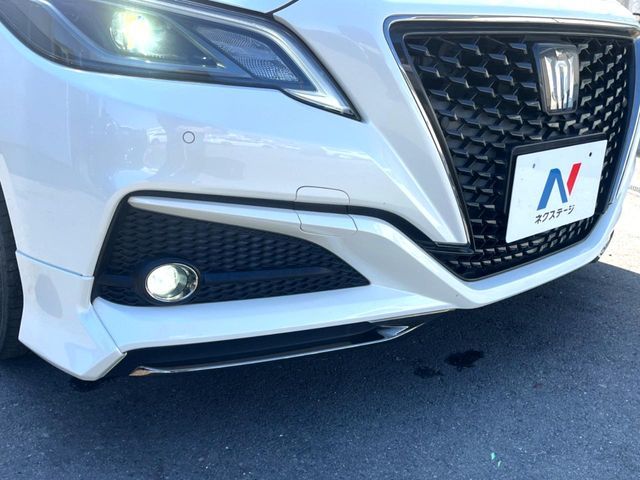 TOYOTA CROWN SEDAN HYBRID 2019 Image 31