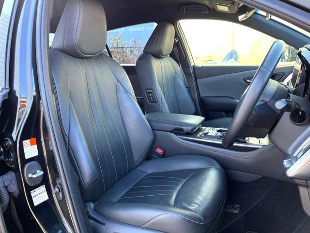 TOYOTA CROWN SEDAN HYBRID 2022 Image 31