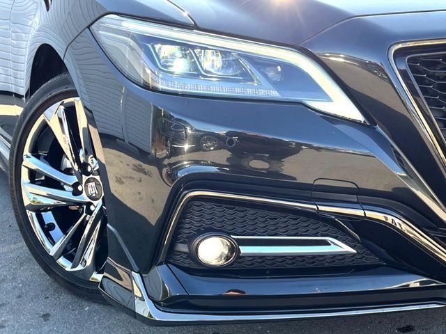 TOYOTA CROWN SEDAN HYBRID 2022 Image 31