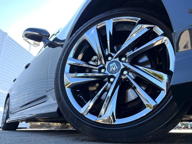 TOYOTA CROWN SEDAN HYBRID 2022 Image 31