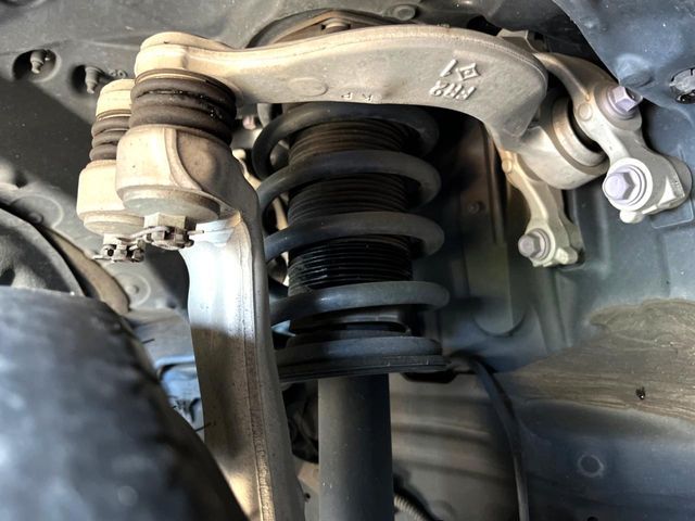 TOYOTA CROWN SEDAN HYBRID 2022 Image 31