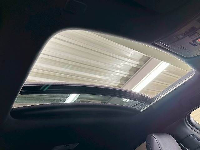 TOYOTA LEXUS UX250H 2019 Image 31