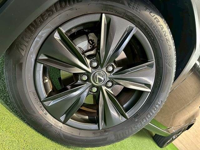 TOYOTA LEXUS UX250H 2019 Image 31