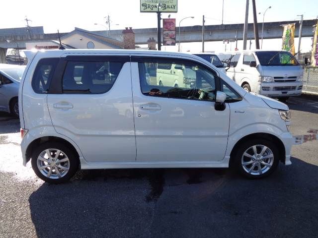 SUZUKI WAGON R 2021 Image 31