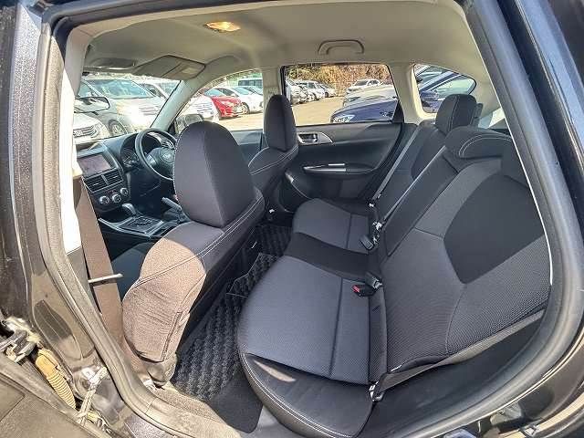 SUBARU IMPREZA 5DOOR 2010 Image 31