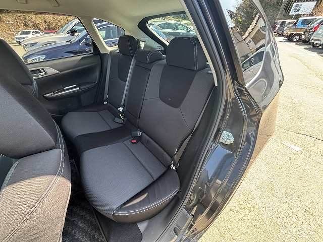 SUBARU IMPREZA 5DOOR 2010 Image 31