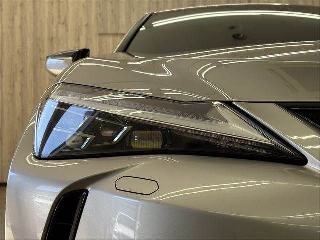 TOYOTA LEXUS UX250H AWD 2019 Image 31