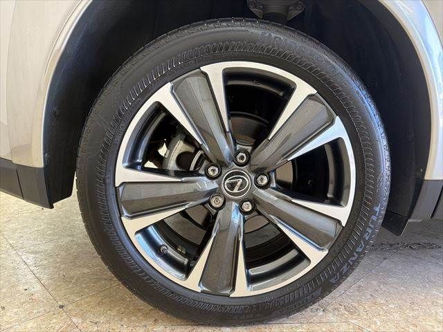 TOYOTA LEXUS UX250H AWD 2019 Image 31