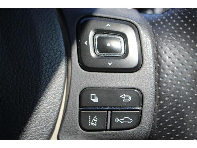 TOYOTA LEXUS RC300H 2015 Image 31