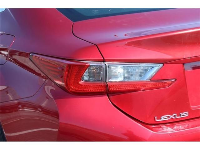 TOYOTA LEXUS RC300H 2015 Image 31